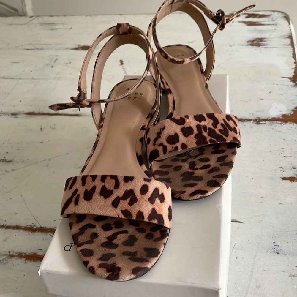 A New Day flat sandals Brown